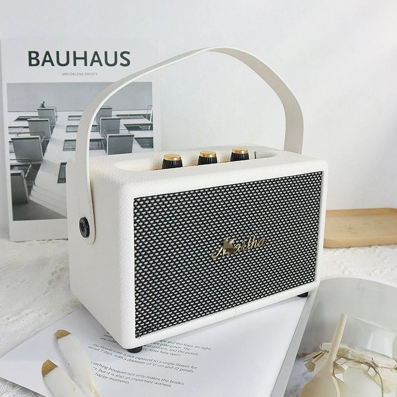 レトロ木製屋外ポータブルスピーカー 30 ワットハイパワー  - Apple Music Audio Quality のレビューと価格